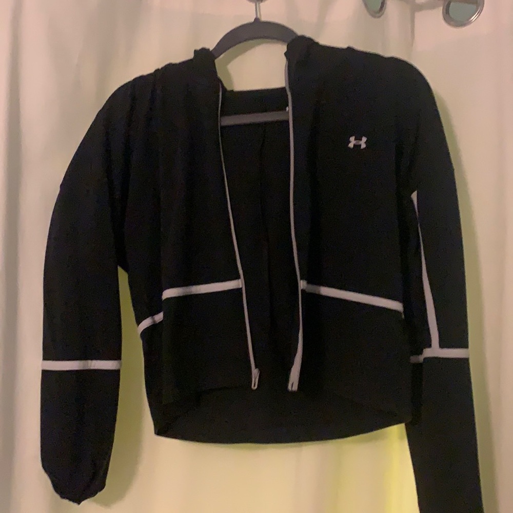 Under Armor cropped black zip up jacket